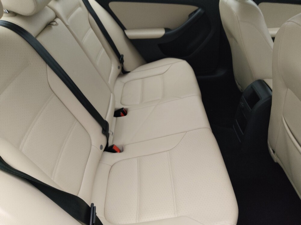 2017 Volkswagen Jetta in Lakeland, FL 33815 - 18140213 19