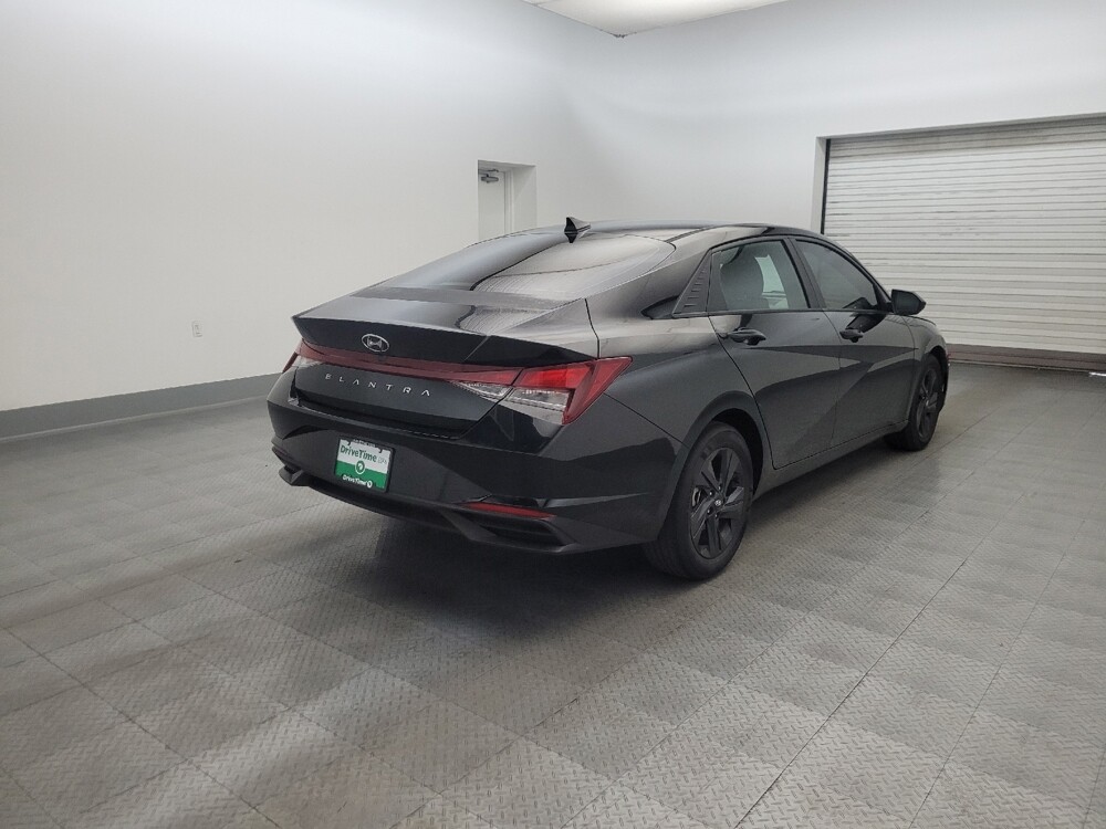 2022 Hyundai Elantra in Phoenix, AZ 85022 - 18140231 9
