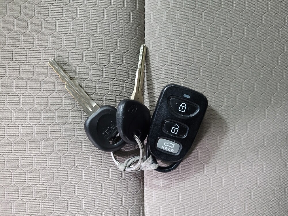 2020 Hyundai Elantra in Langhorne, PA 19047 - 18140242 32