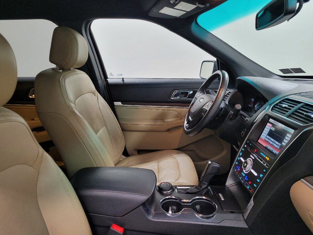 2016 Ford Explorer in Langhorne, PA 19047 - 18140243 21