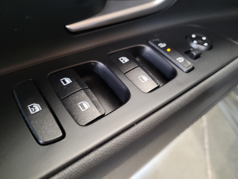 2025 Hyundai Elantra in Torrance, CA 90504 - 18140252 27