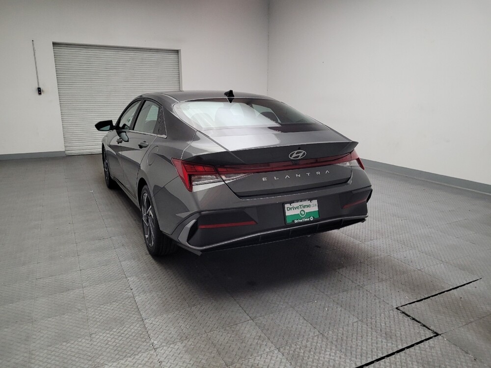 2025 Hyundai Elantra in Torrance, CA 90504 - 18140252 6