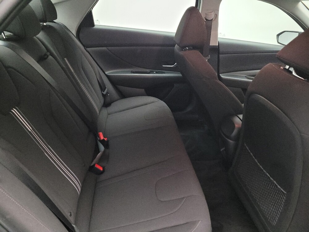 2025 Hyundai Elantra in Torrance, CA 90504 - 18140252 19