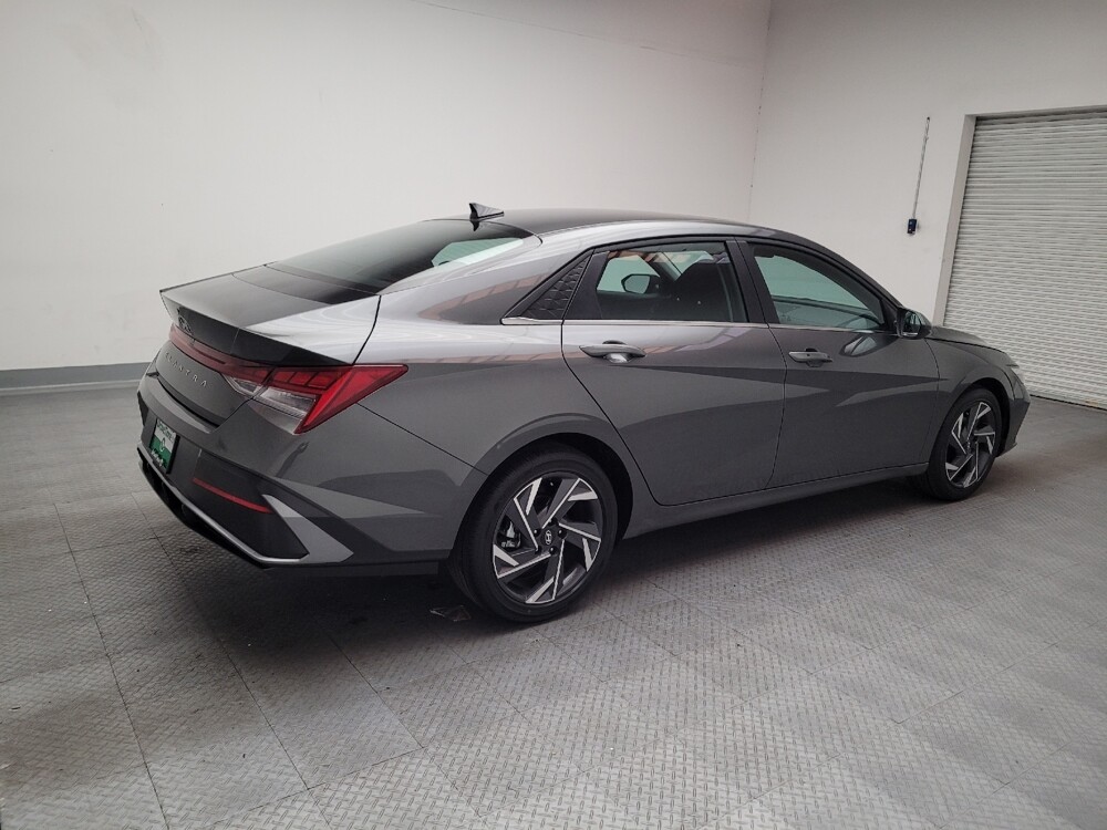 2025 Hyundai Elantra in Torrance, CA 90504 - 18140252 10