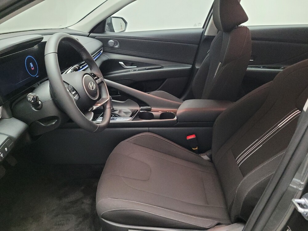 2025 Hyundai Elantra in Torrance, CA 90504 - 18140252 17
