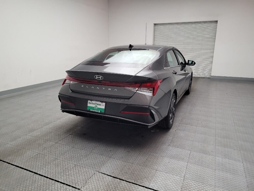 2025 Hyundai Elantra in Torrance, CA 90504 - 18140252 7
