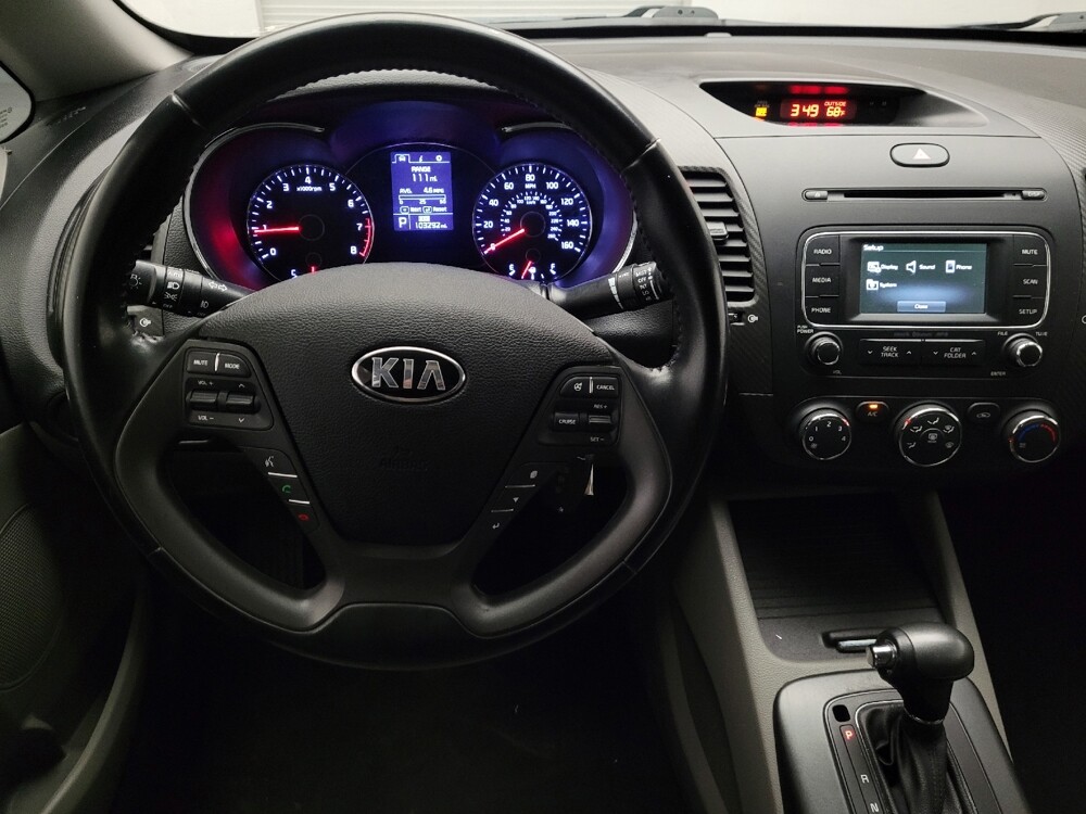 2016 Kia Forte in Torrance, CA 90504 - 18140253 22