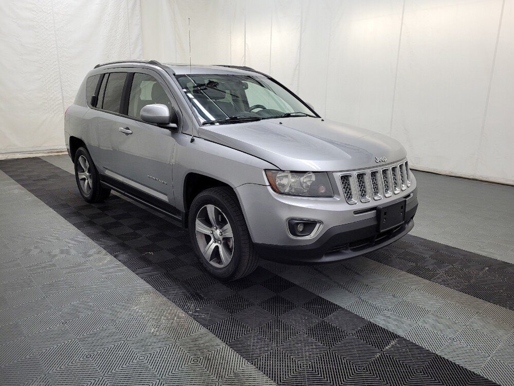 2016 Jeep Compass in Langhorne, PA 19047 - 18140254 13