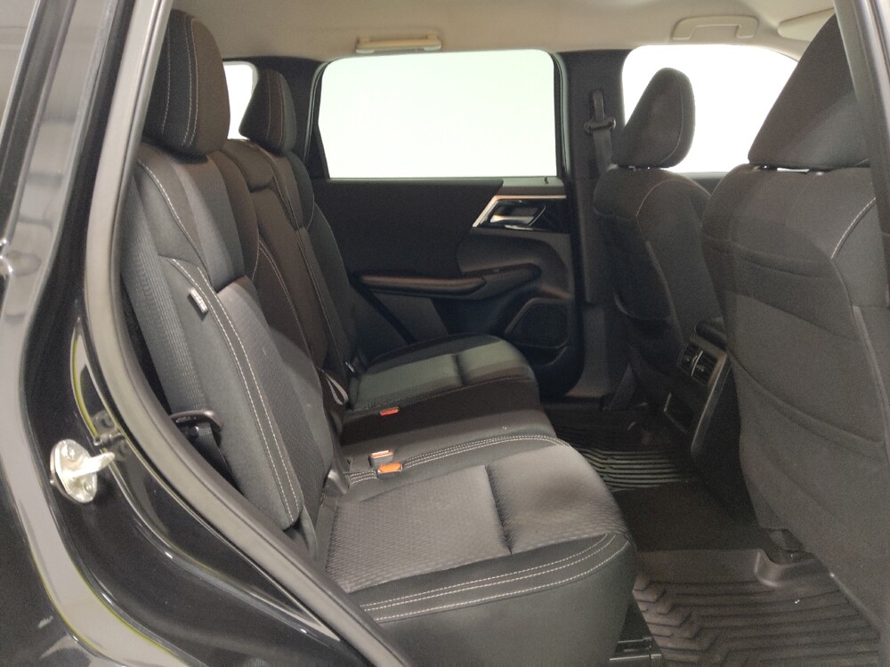 2022 Mitsubishi Outlander in Columbus, OH 43231 - 18140255 19