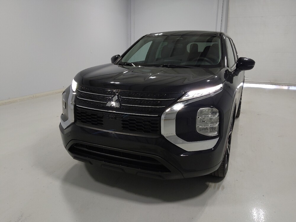 2022 Mitsubishi Outlander in Columbus, OH 43231 - 18140255 15