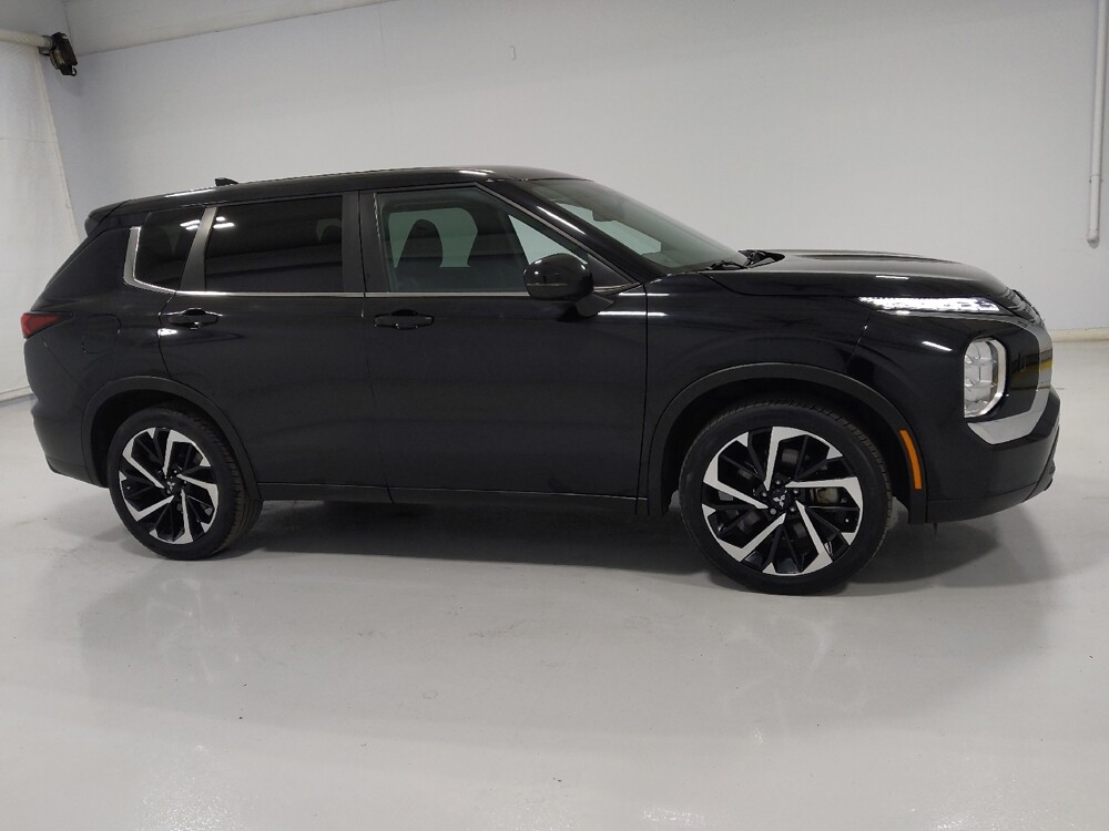 2022 Mitsubishi Outlander in Columbus, OH 43231 - 18140255 11