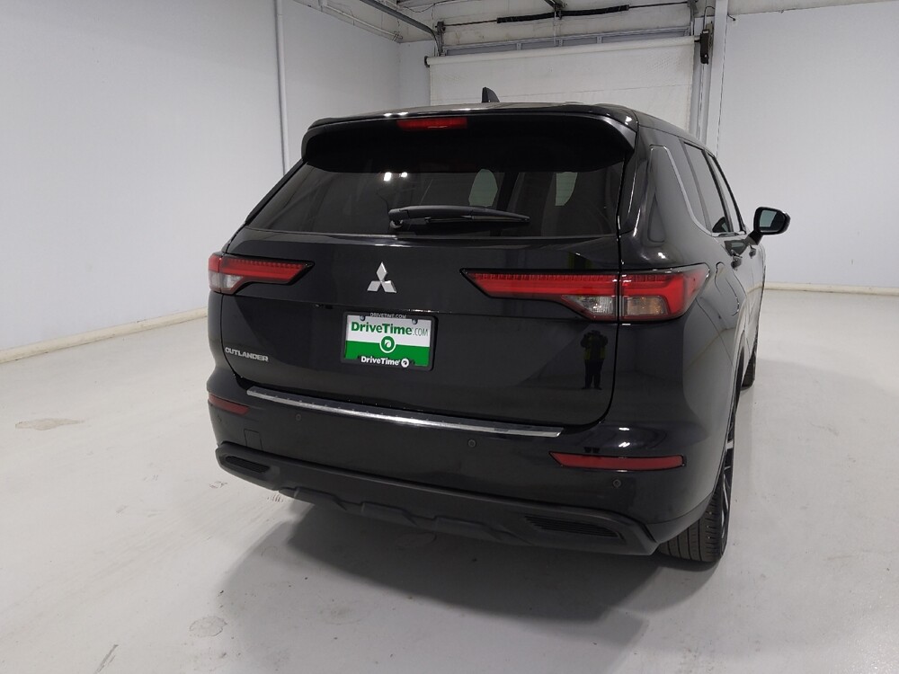 2022 Mitsubishi Outlander in Columbus, OH 43231 - 18140255 7