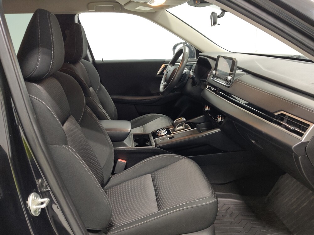 2022 Mitsubishi Outlander in Columbus, OH 43231 - 18140255 21