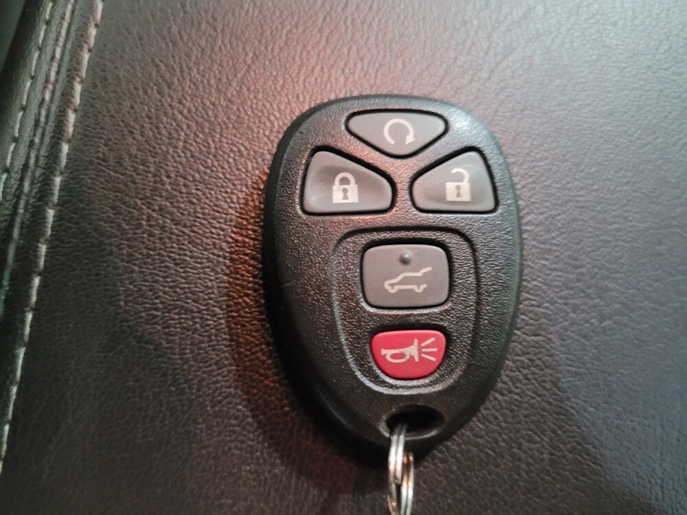 2016 Chevrolet Traverse in Richmond, VA 23235 - 18140259 32
