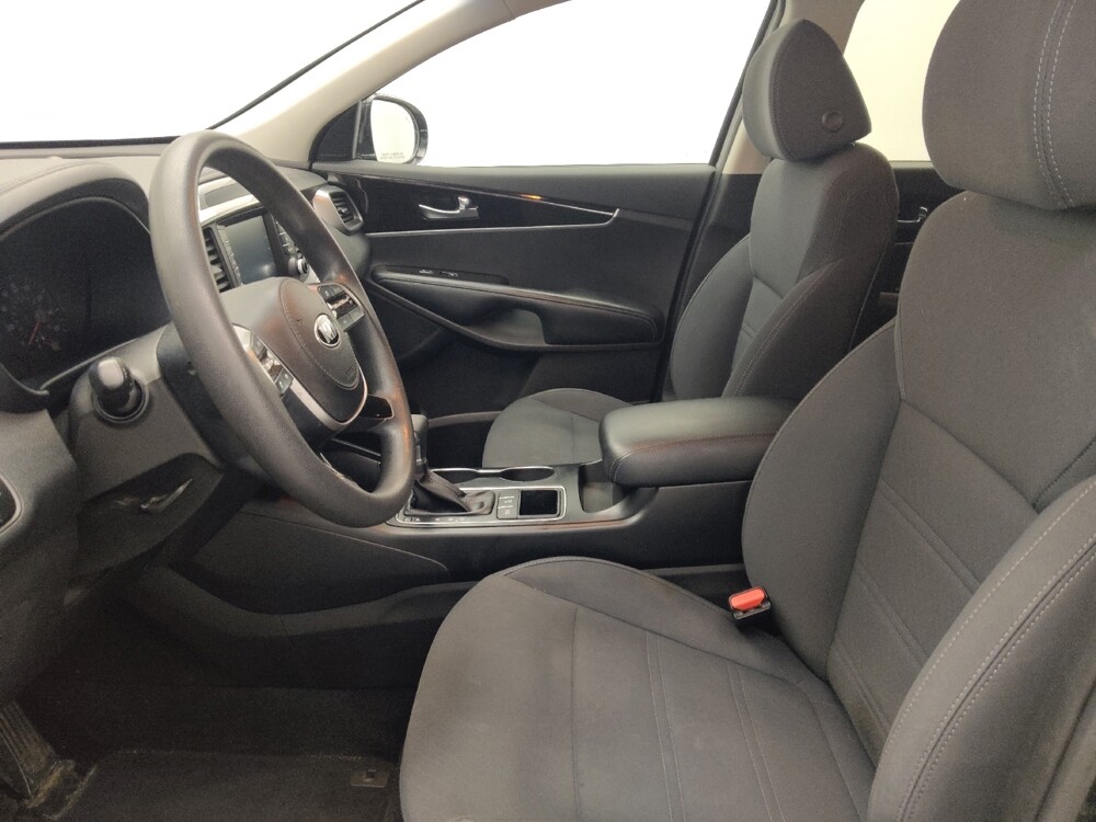 2019 Kia Sorento in Jacksonville, FL 32225 - 18140262 17