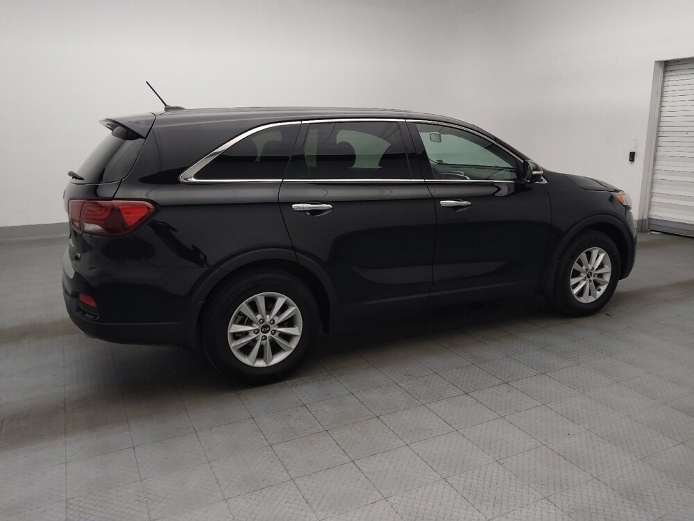 2019 Kia Sorento in Jacksonville, FL 32225 - 18140262 10