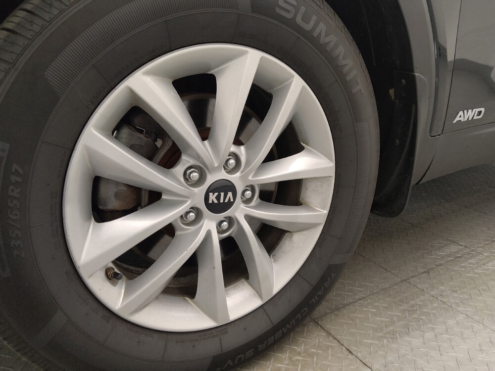 2019 Kia Sorento in Jacksonville, FL 32225 - 18140262 31