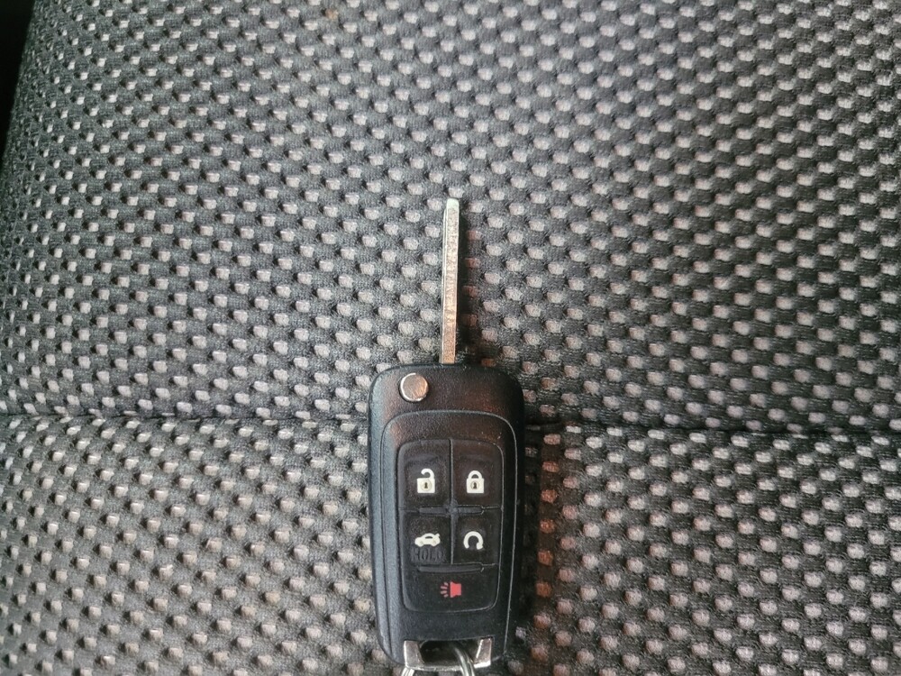 2016 Chevrolet Equinox in Highland, IN 46322 - 18140264 32