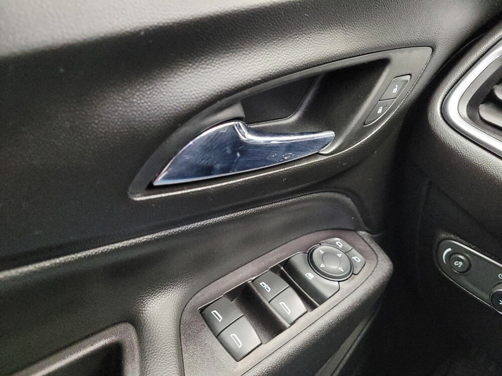 2019 Chevrolet Equinox in Eastpointe, MI 48021 - 18140267 27