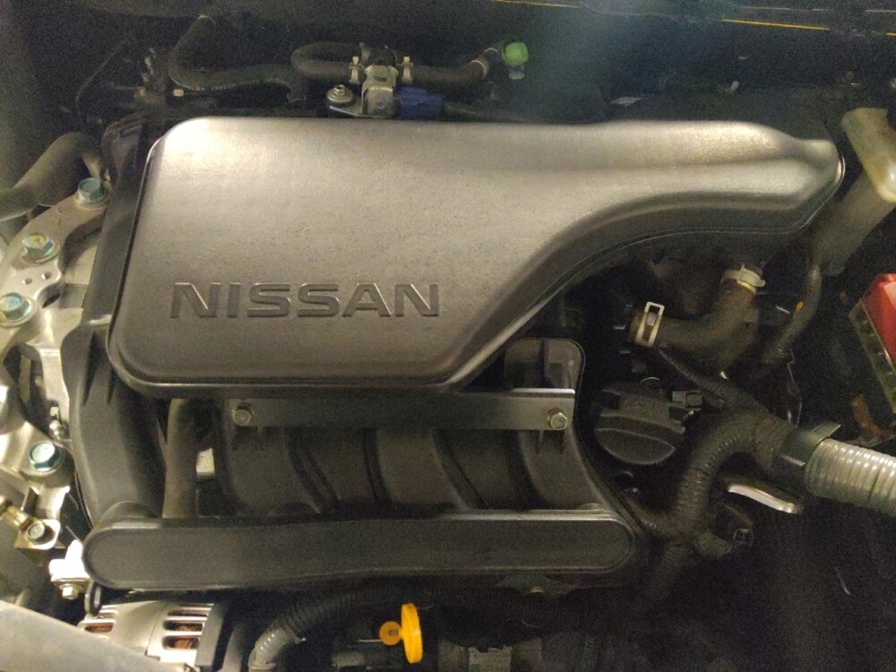 2017 Nissan Rogue Sport in Tucson, AZ 85705 - 18140274 30