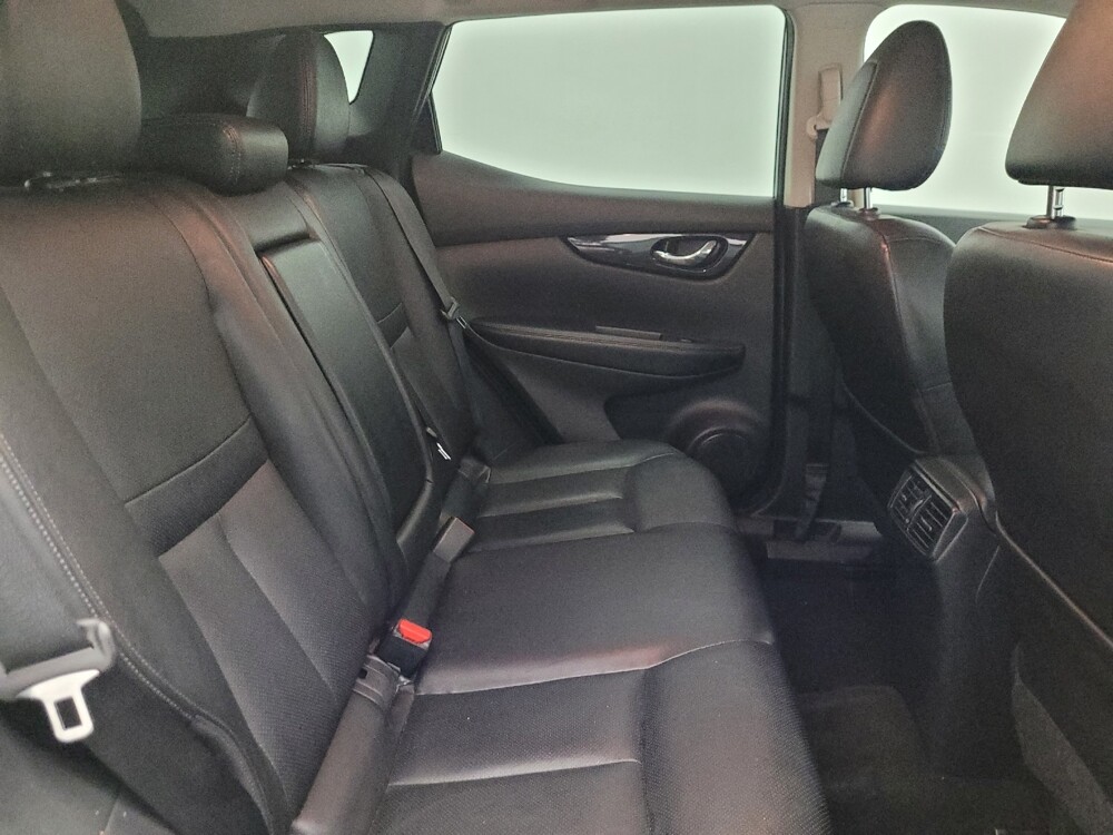 2017 Nissan Rogue Sport in Tucson, AZ 85705 - 18140274 19