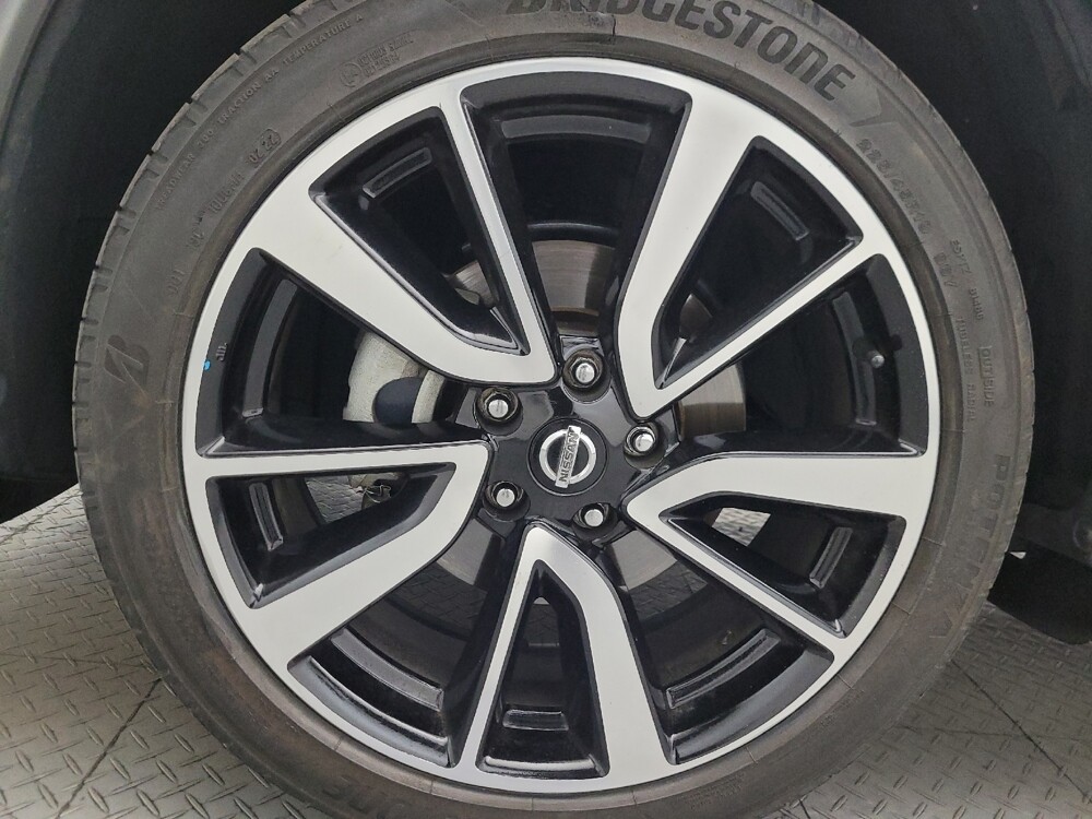 2017 Nissan Rogue Sport in Tucson, AZ 85705 - 18140274 31
