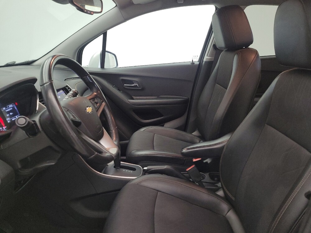 2022 Chevrolet Trax in Miamisburg, OH 45342 - 18140275 17