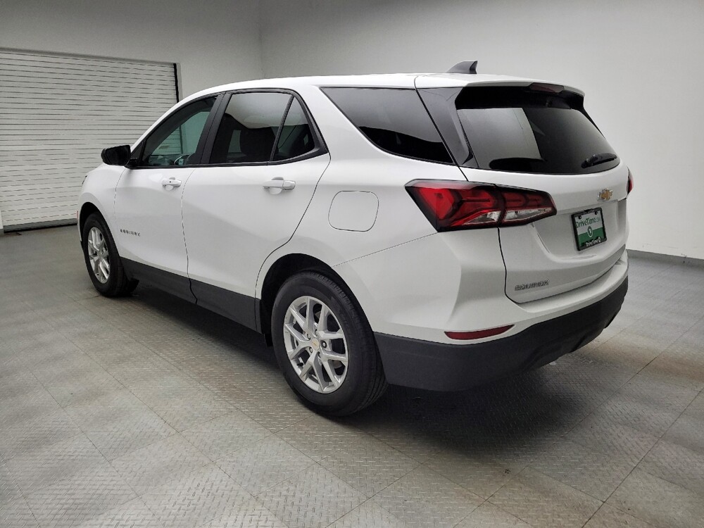 2024 Chevrolet Equinox in Taylor, MI 48180 - 18140280 5