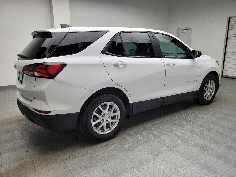 2024 Chevrolet Equinox in Taylor, MI 48180 - 18140280 10