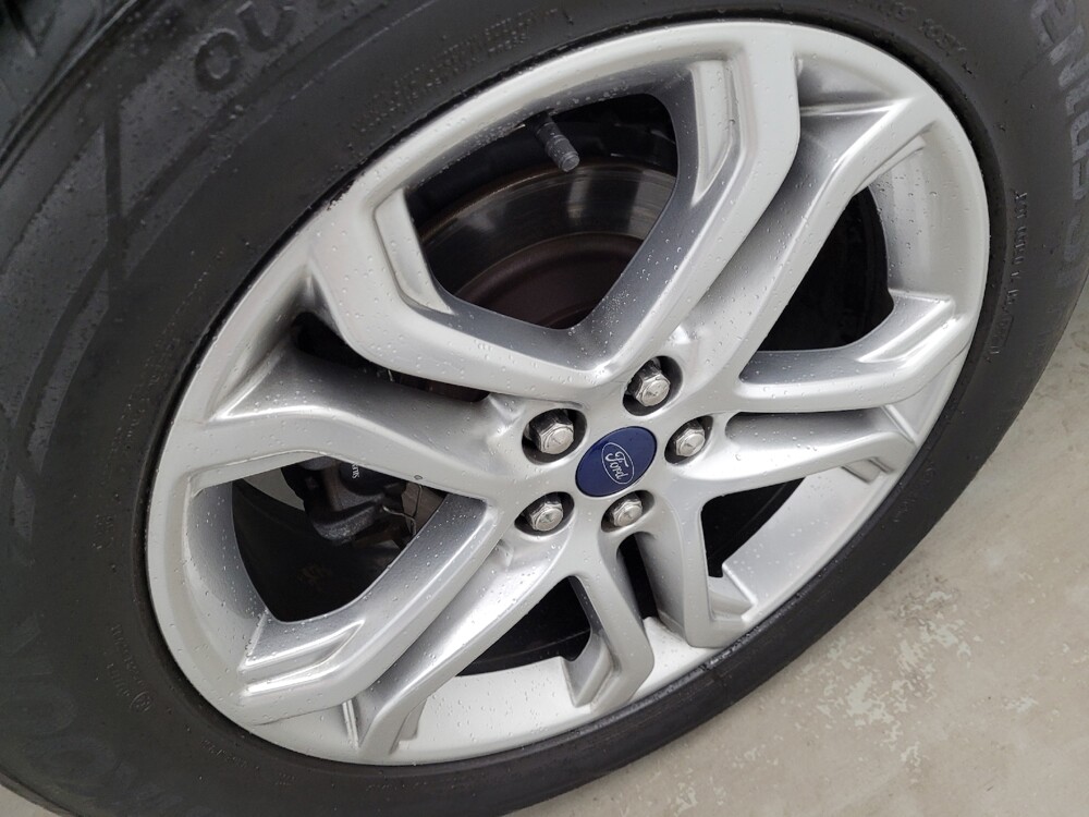 2018 Ford Edge in Columbus, OH 43228 - 18140286 15
