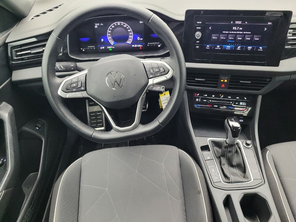 2025 Volkswagen Jetta in Greensboro, NC 27407 - 18140294 22