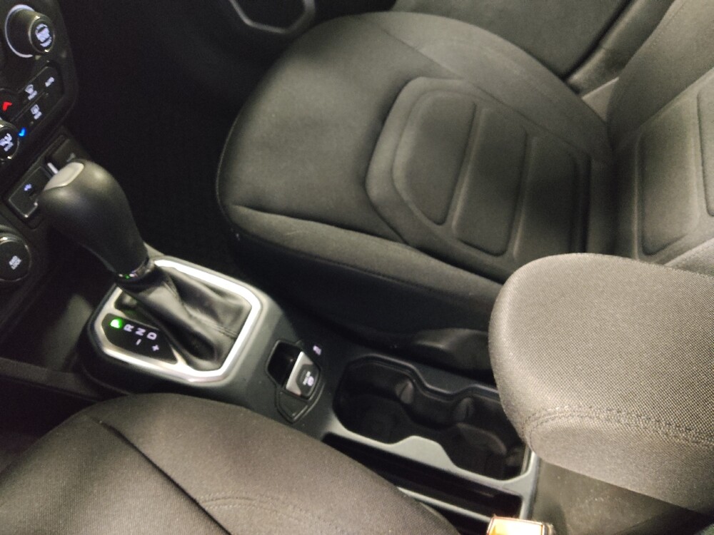 2020 Jeep Renegade in Knoxville, TN 37923 - 18140297 26