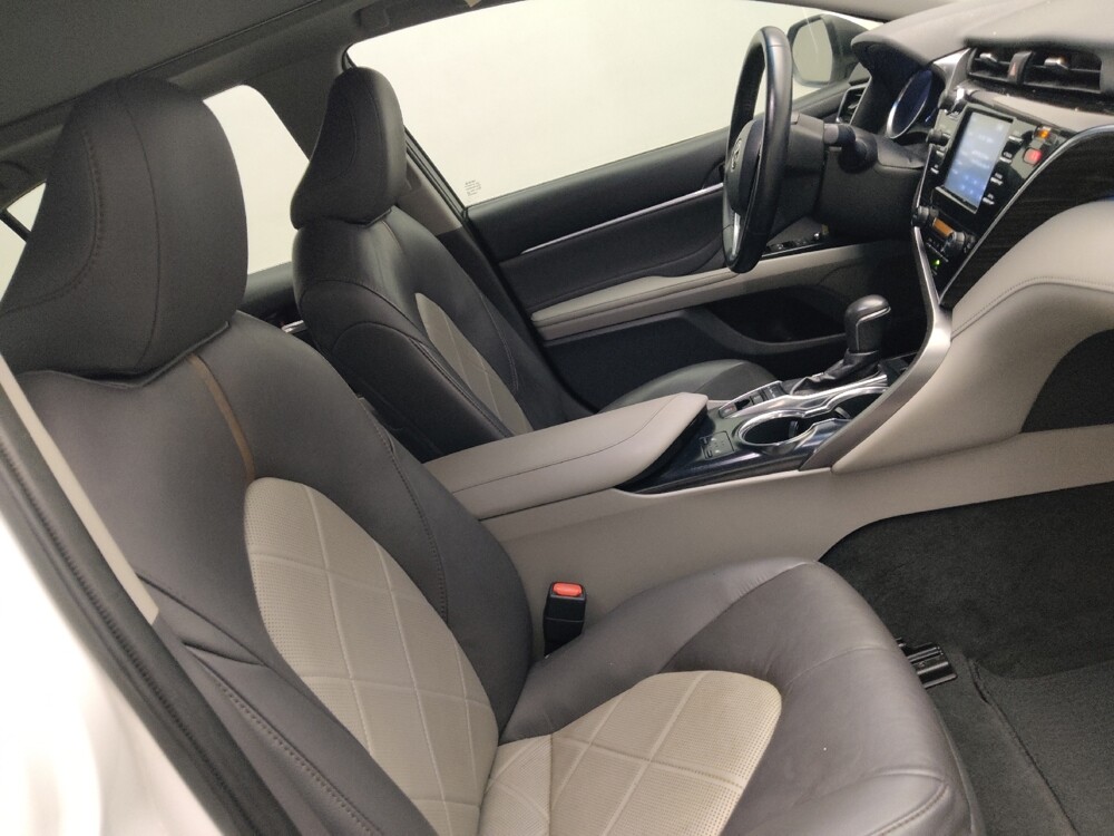 2018 Toyota Camry in Macon, GA 31210 - 18140299 21