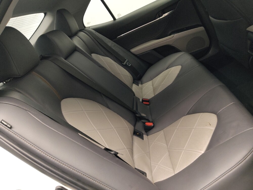 2018 Toyota Camry in Macon, GA 31210 - 18140299 19