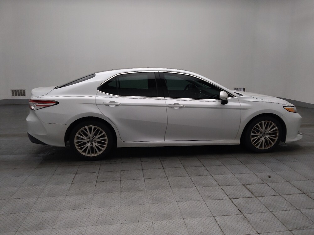 2018 Toyota Camry in Macon, GA 31210 - 18140299 10