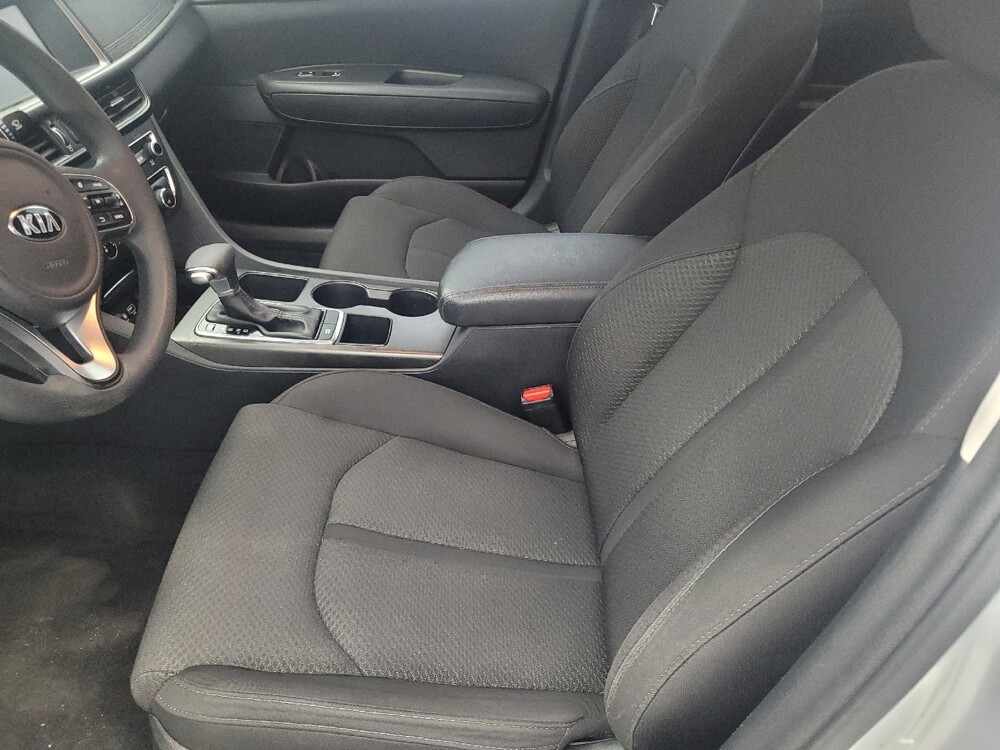 2018 Kia Optima in Tallahassee, FL 32304 - 18140301 17