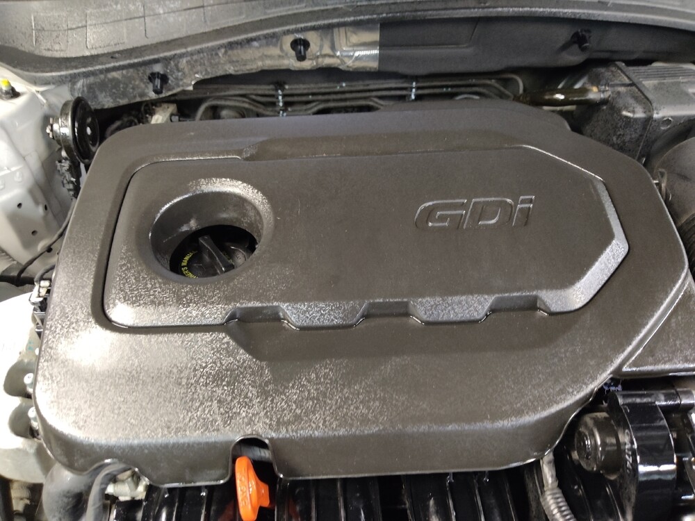 2018 Kia Optima in Tallahassee, FL 32304 - 18140301 30