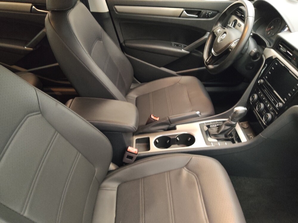 2020 Volkswagen Passat in Tallahassee, FL 32304 - 18140302 21