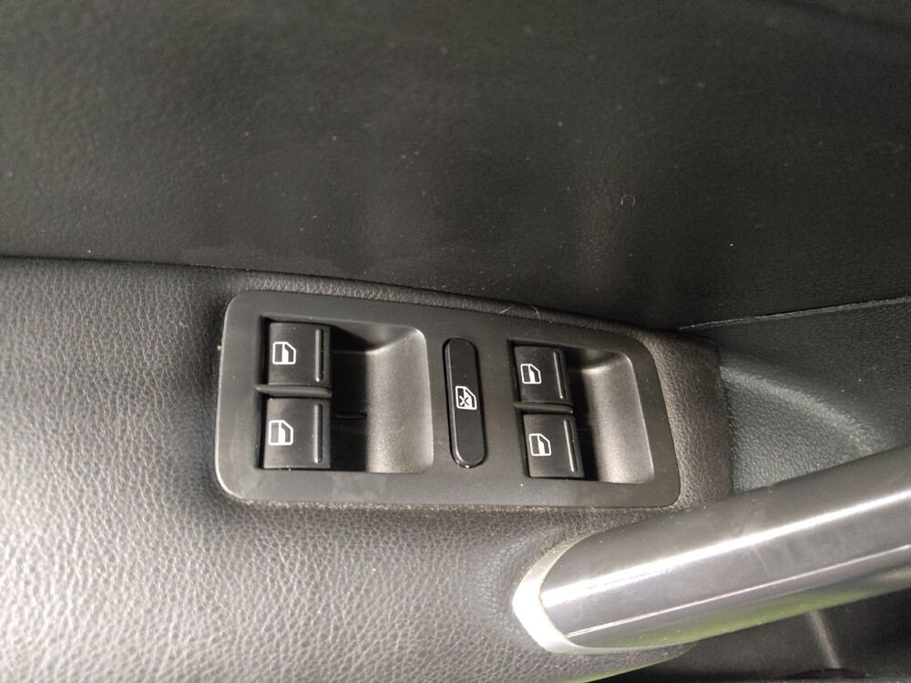 2020 Volkswagen Passat in Tallahassee, FL 32304 - 18140302 27