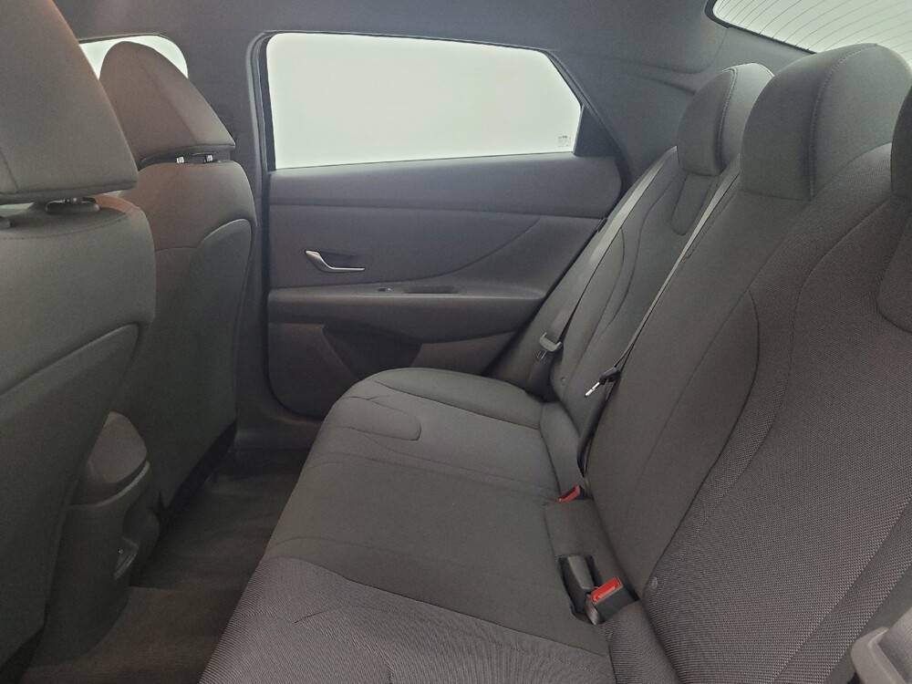 2024 Hyundai Elantra in Toledo, OH 43617 - 18140307 18