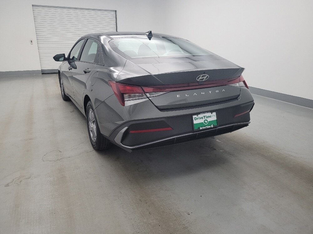2024 Hyundai Elantra in Toledo, OH 43617 - 18140307 6