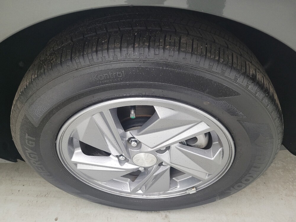 2024 Hyundai Elantra in Toledo, OH 43617 - 18140307 31