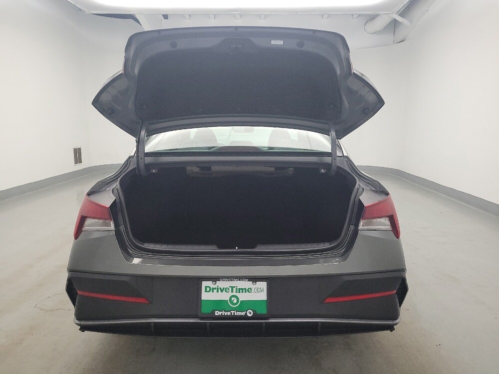 2024 Hyundai Elantra in Toledo, OH 43617 - 18140307 29