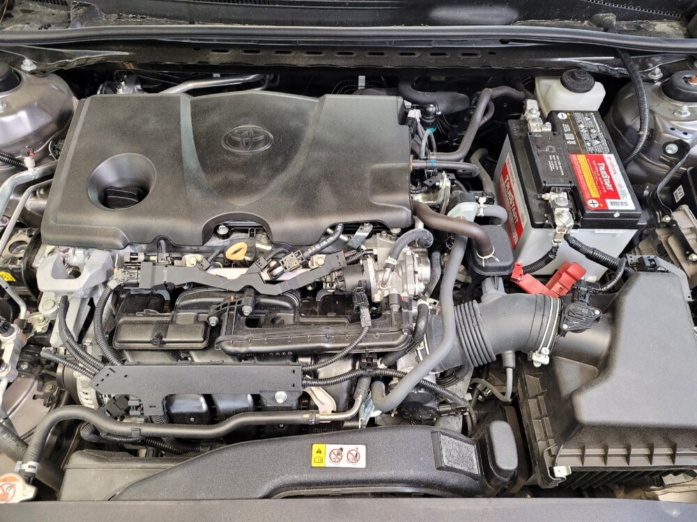 2022 Toyota Camry in Miamisburg, OH 45342 - 18140309 30