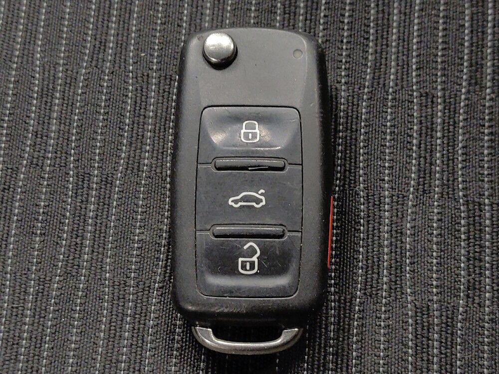 2017 Volkswagen Tiguan in Temple, TX 76502 - 18140313 32