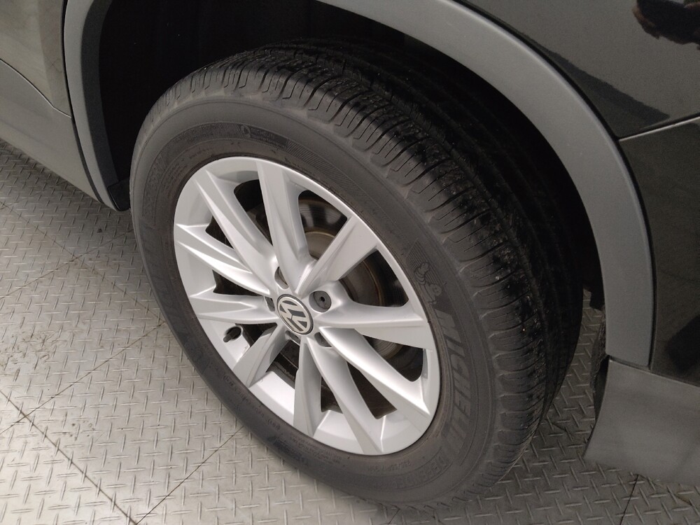 2017 Volkswagen Tiguan in Temple, TX 76502 - 18140313 31