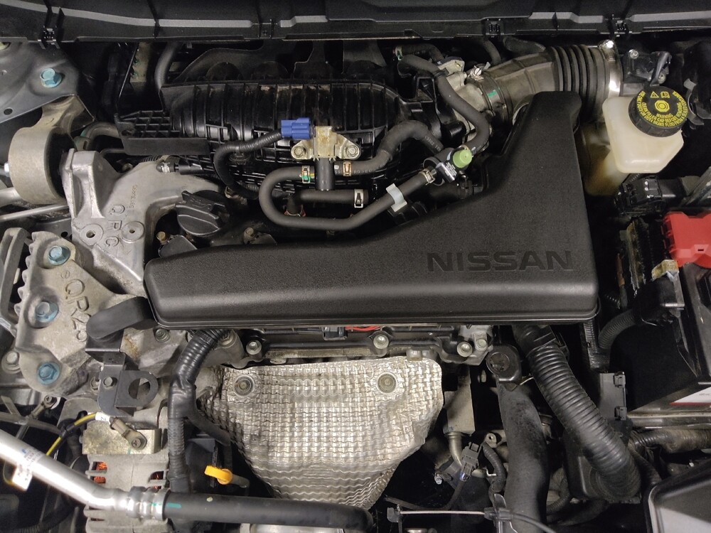 2016 Nissan Rogue in Glendale, AZ 85301 - 18140319 30