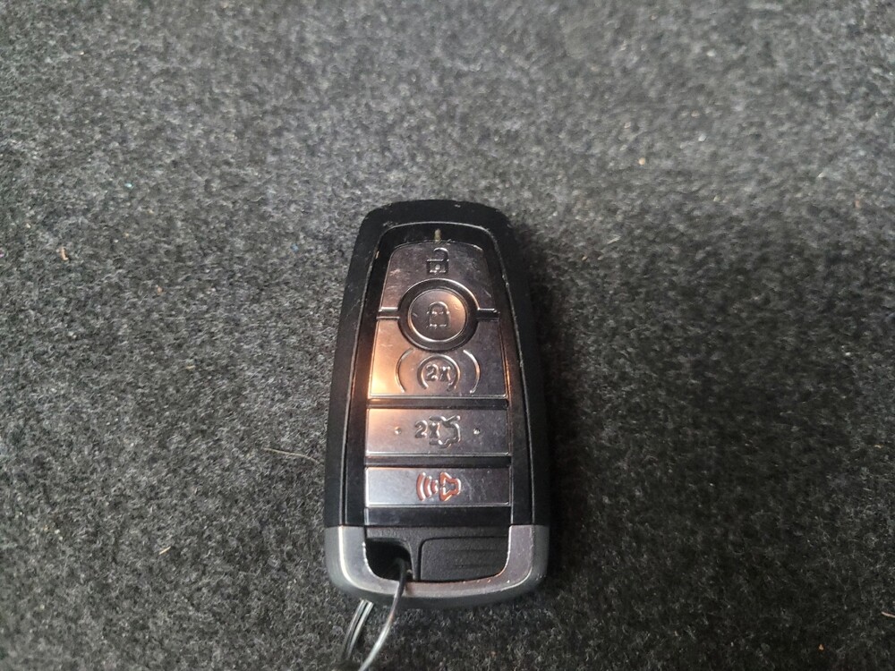 2018 Ford Fusion in Indianapolis, IN 46219 - 18140322 32