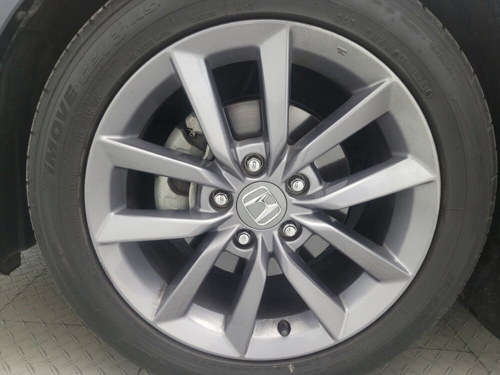 2019 Honda Civic in Glendale, AZ 85301 - 18140339 31