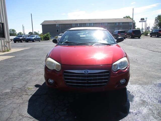 2004 Chrysler Sebring in Oak Grove, MO 64075 - 18140340 2